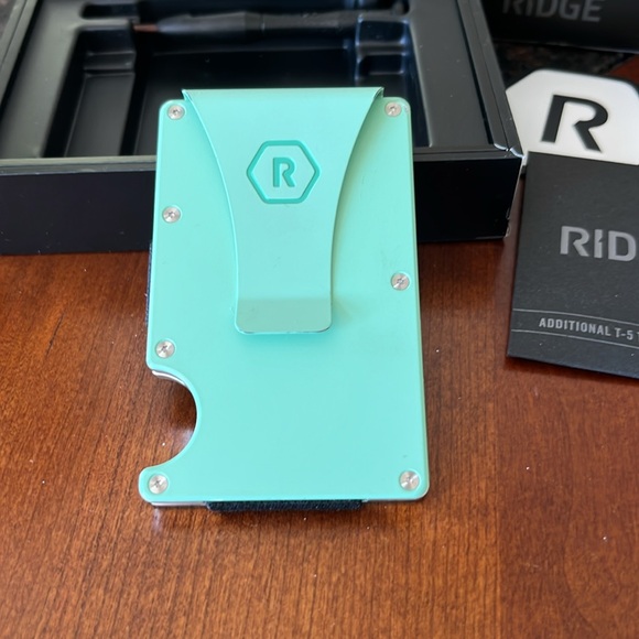 Ridge slim rfid blocking wallet, for both men and women - Picture 3 of 7